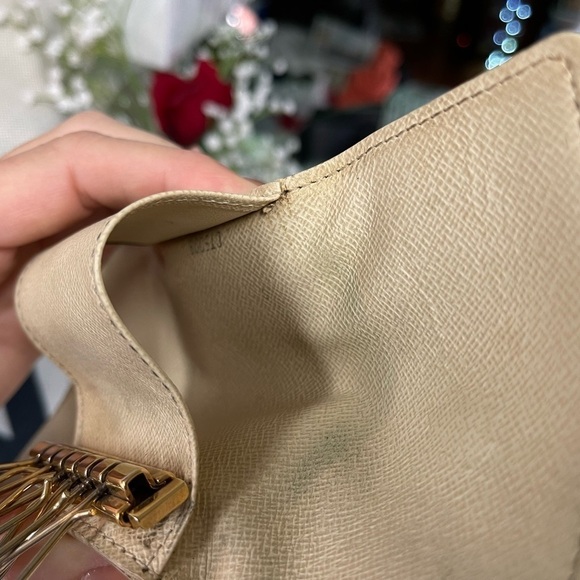 AUTHENTIC LOUIS VUITTON DAMIER AZUR MULTICLES 6 RING KEY CASE - Picture 9 of 13